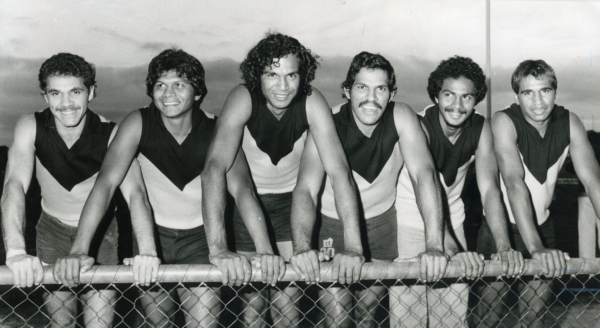 State of Origin fever hits Perth this weekend, so we’re going back in time ⏪A historic WA lineup from '79 featuring four legendary South Fremantle representatives and a couple of footy greats.Can you name them all?**Aboriginal and Torres Strait Islander people should be aware that this post contains images and names of people who have passed away**