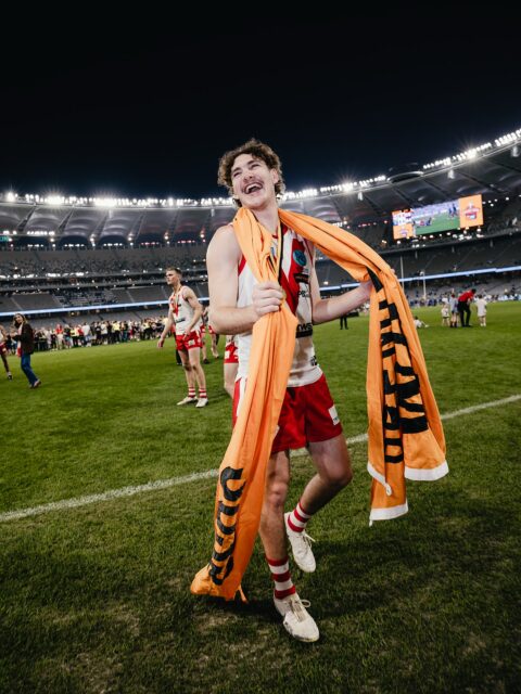 Happy one month anniversary ❤️🤍🏆