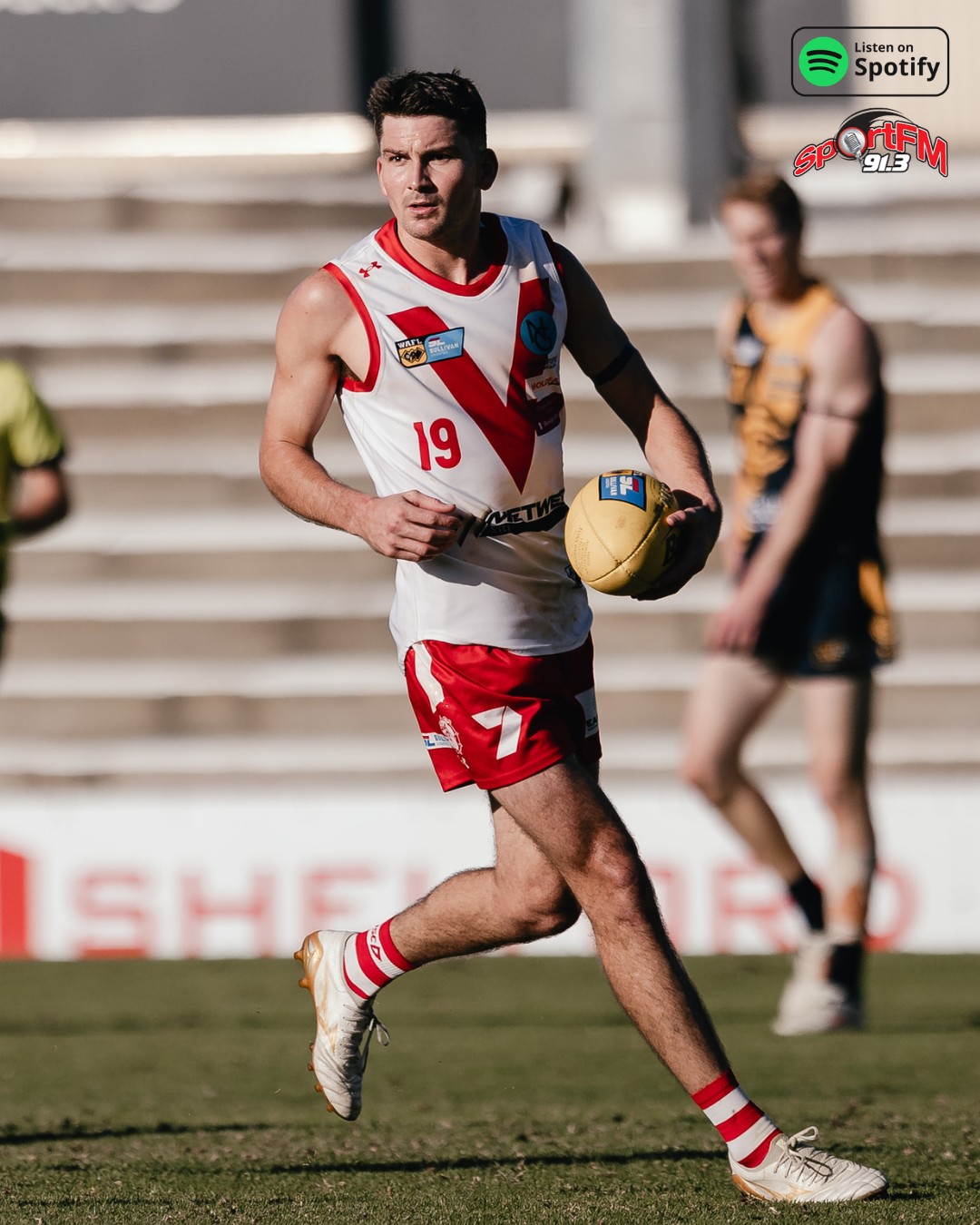 KENNEL RADIO FT. @glenn__byron 🎙️We’re live TONIGHT for Kennel Radio, from 6pm on 91.3 SportFM.President Peter Christie joins Pat Mirosevich, with Glenn Byron as this week’s player guest.On the agenda:
🔴 Subiaco escape
⚪ Glenn’s role
🔴 Florenca fights to 100
⚪ West Coast in Freo🎧 Listen back on Spotify